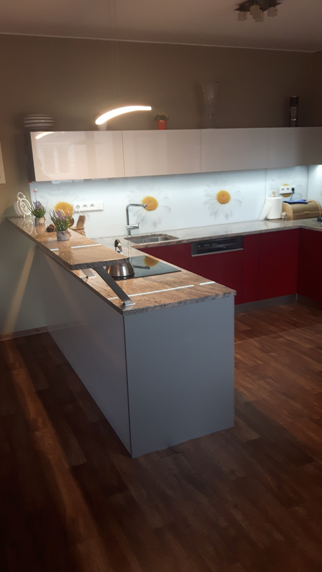 Kuchyně moderní - realizace 6