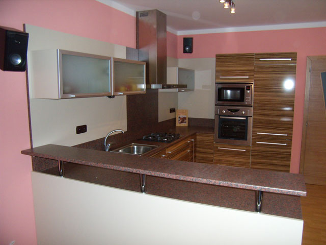 Kuchyně moderní - realizace 62