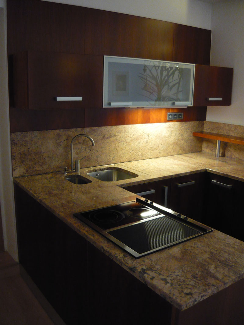 Kuchyně moderní - realizace 65