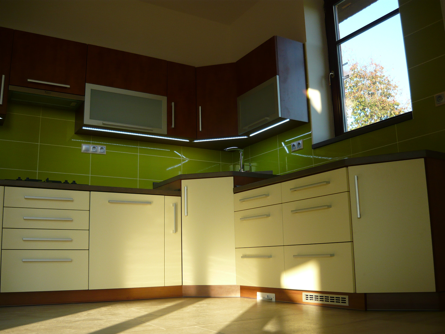 Kuchyně moderní - realizace 8