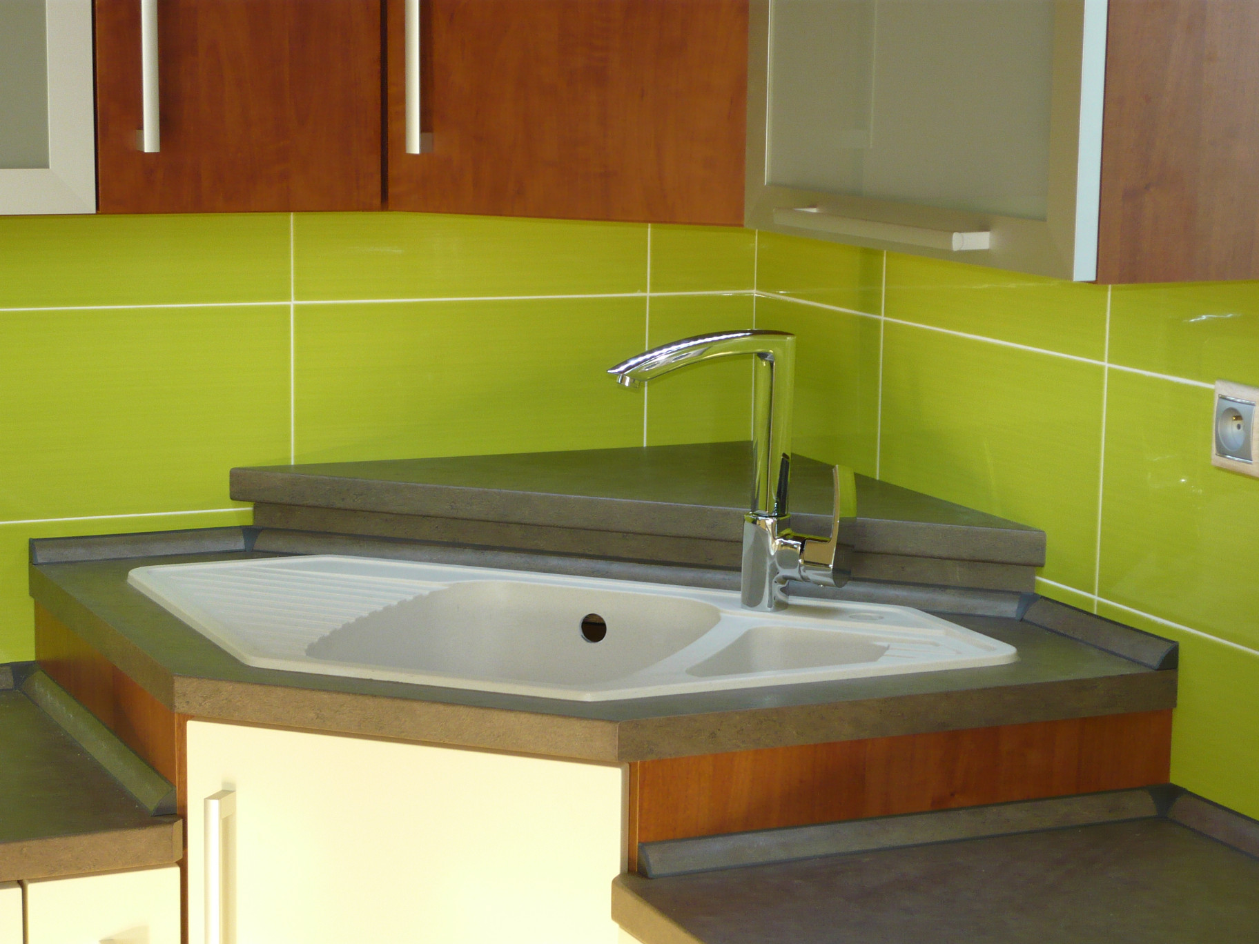 Kuchyně moderní - realizace 9