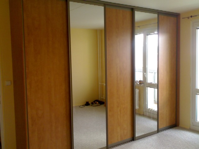 Vestavné skříně - realizace 15