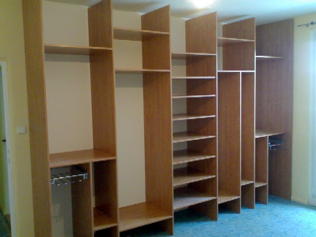 Vestavné skříně - realizace 16