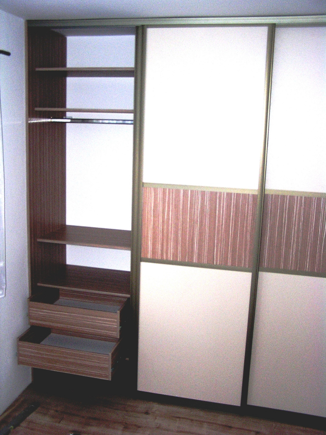 Vestavné skříně - realizace 2