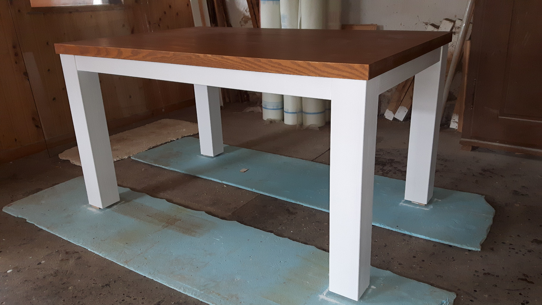 Židle a stoly - realizace 2